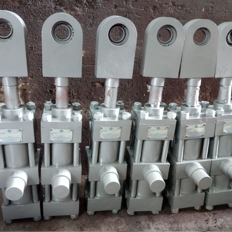 CCM Hydraulic Cylinder